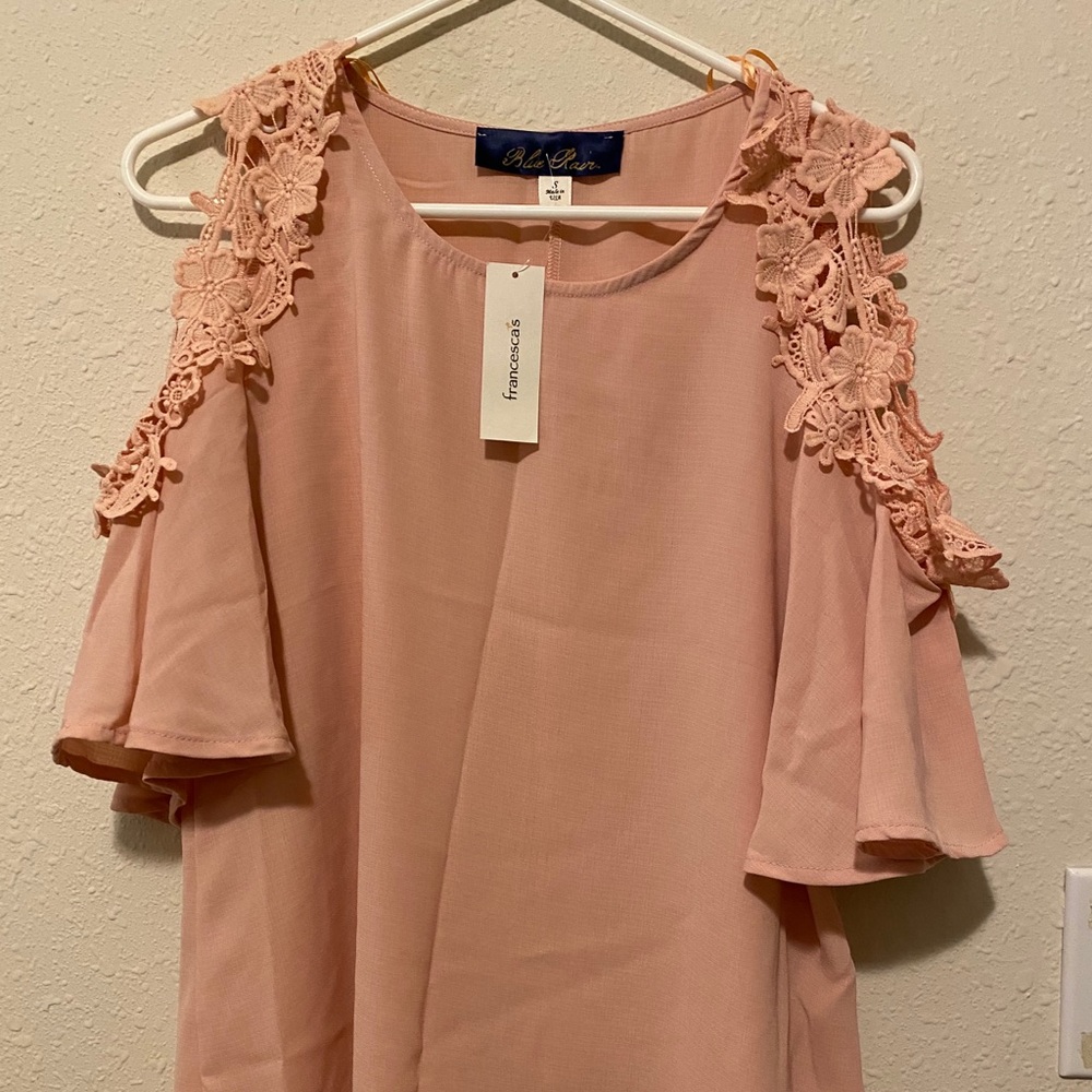 Open shoulder top